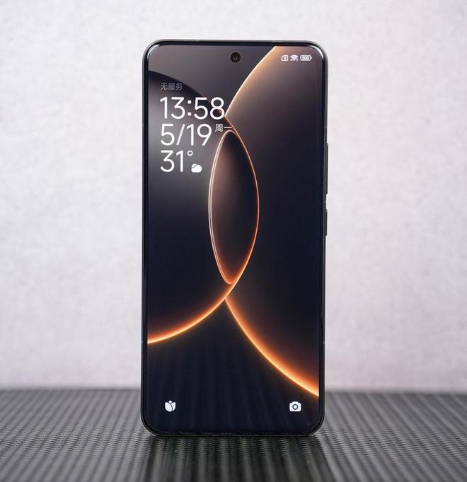 十大网赌app-小米16系列规格全解析：直屏+新芯片+大电池亮点多多！